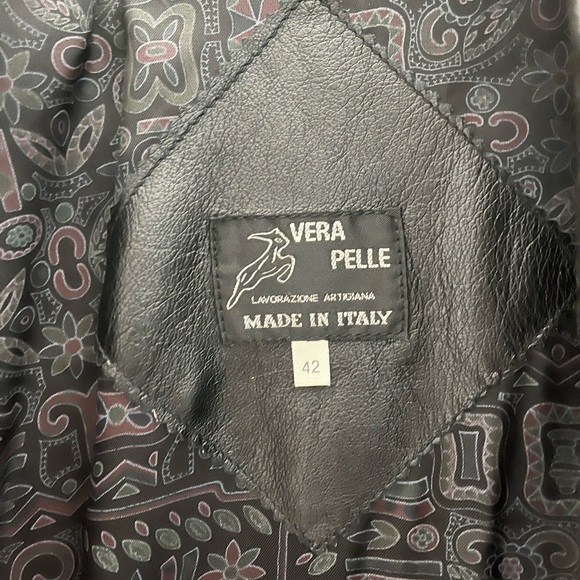 Vera Pelle 80s vintage batwing leather jkt w/printed viscose lining Looks New! - Picture 9 of 14